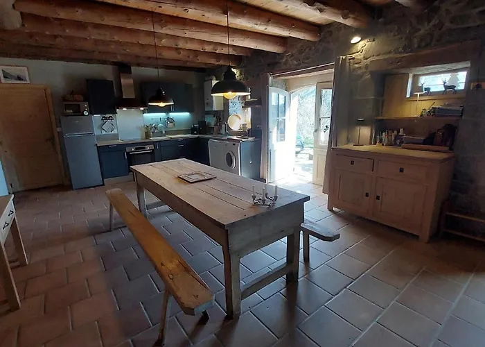 Le Bois * Saint-Jacques-des-Blats